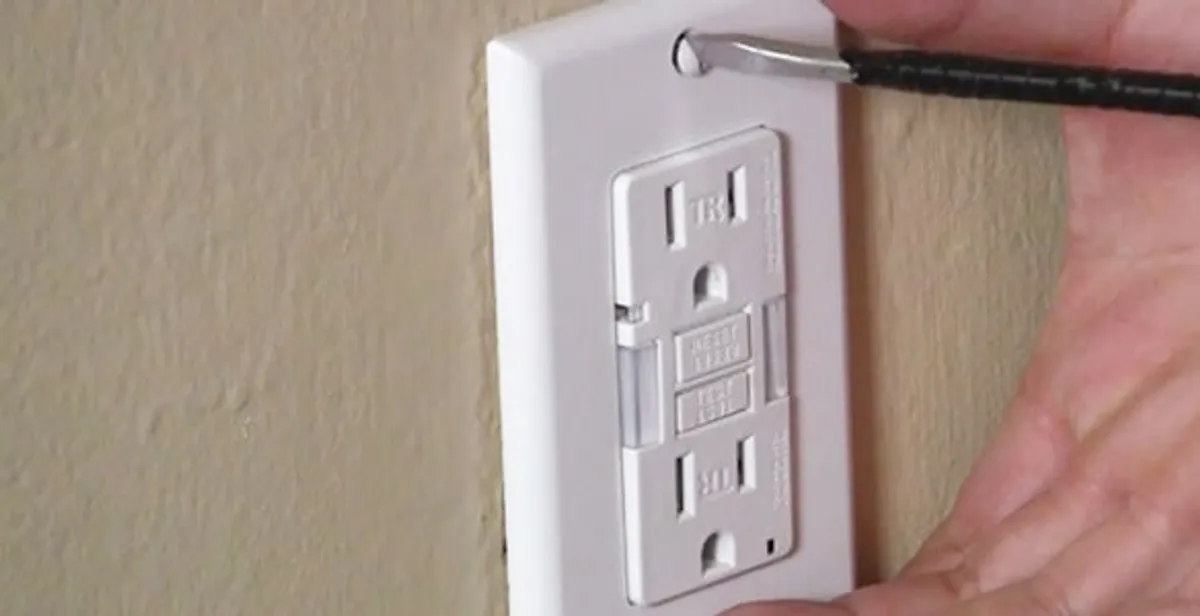 gfc outlets service securing and mounting ground fault circuit interrupter outlet by certified electricians in Chicago, IL